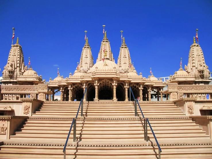 1. Ahmedabad & Dwarka Tour 